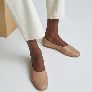 Everlane The Day Glove Flat in Leather Nude Size 9